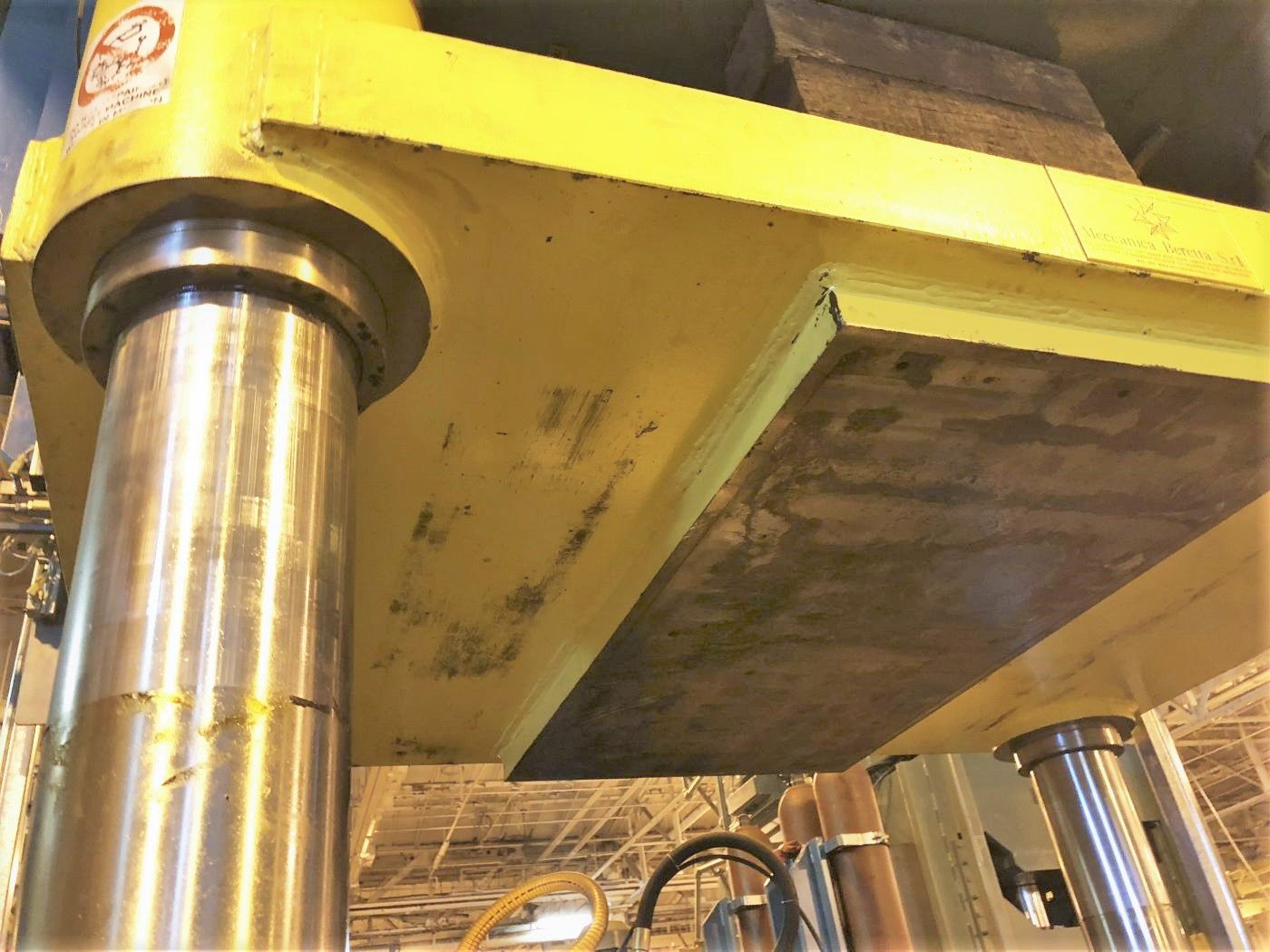 400 Ton Meccanica Beretta Press • Used Meccanica Beretta 4-Post Type Press - Image 10