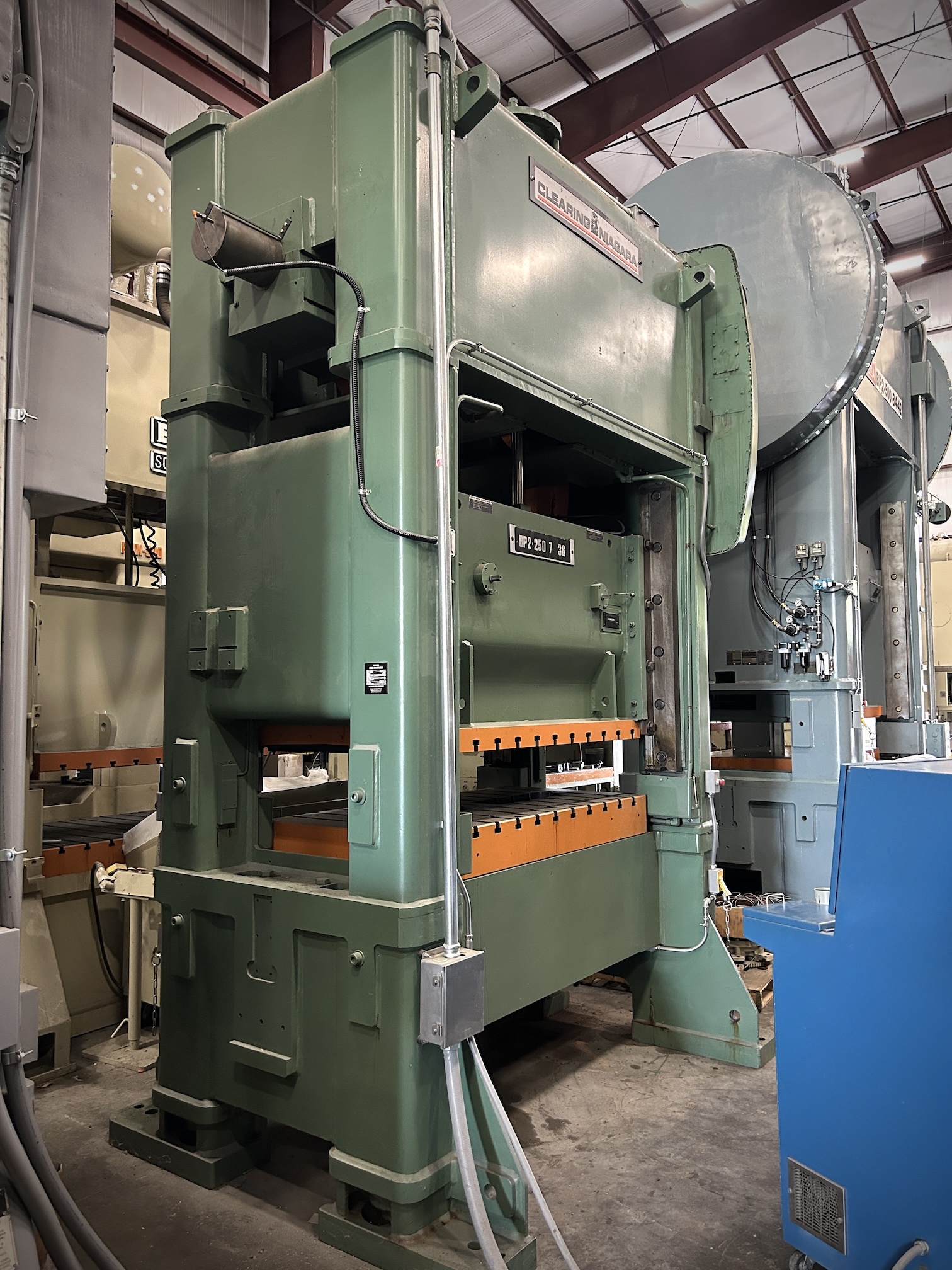 275 Ton Niagara Press • Used Niagara BP2-250-72-36 Press - Image 2