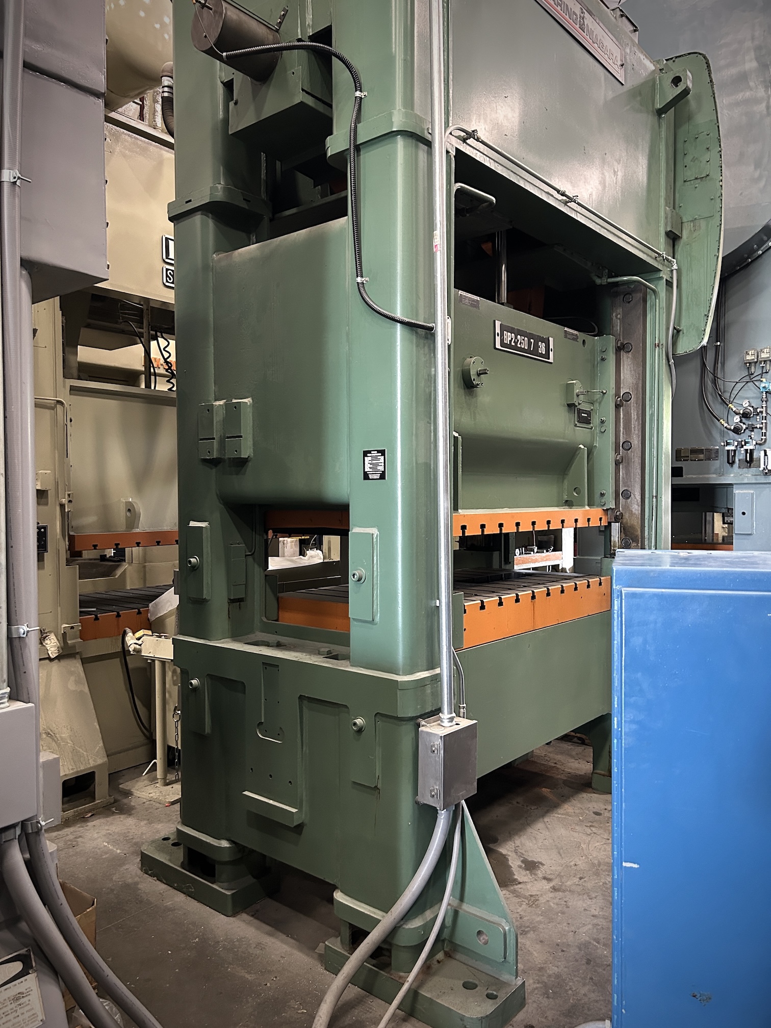 275 Ton Niagara Press • Used Niagara BP2-250-72-36 Press - Image 8
