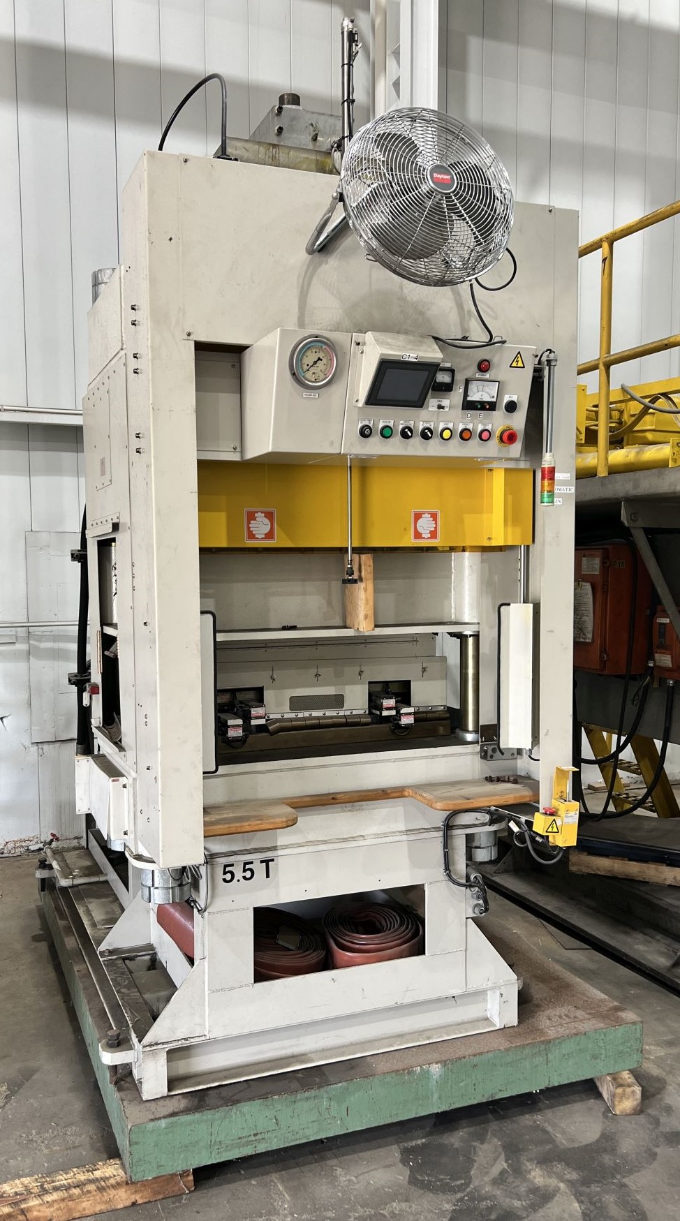 75 Ton Pearl Kogyo Co Ltd Press • Used Pearl Kogyo Co Ltd AW-10HF-30 Press - Image 4
