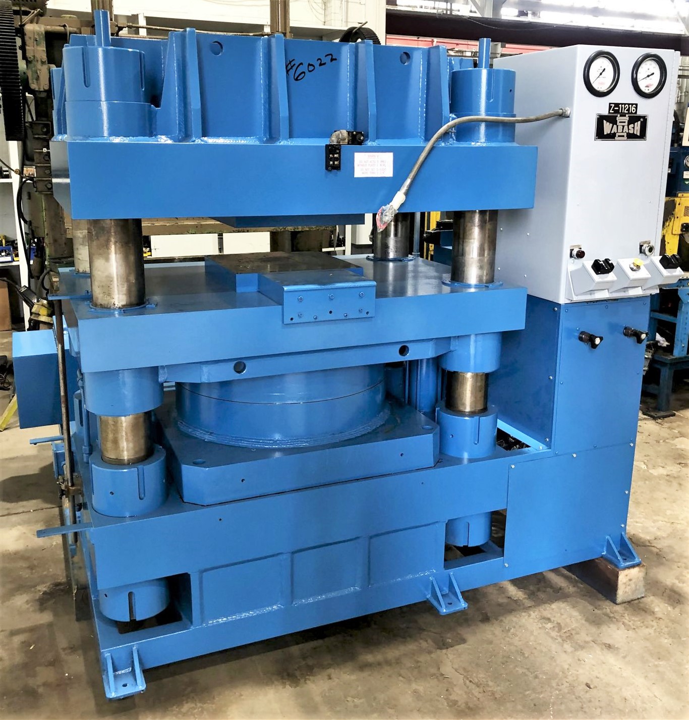 600 Ton Wabash Press • Used Wabash 600-1818-SMX Press