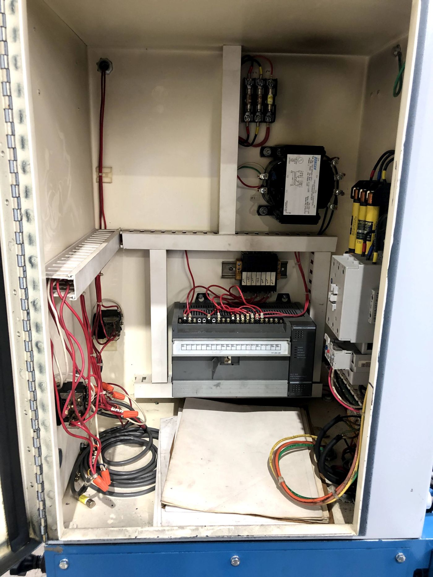 600 Ton Wabash Press • Used Wabash 600-1818-SMX Press - Image 8