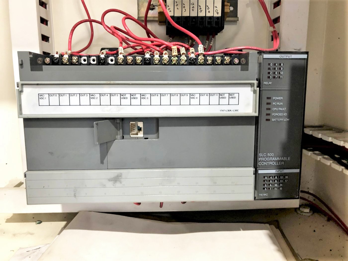 600 Ton Wabash Press • Used Wabash 600-1818-SMX Press - Image 9