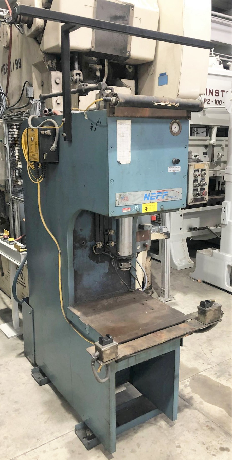 42 Ton Neff Press • Used Neff DF40-15M Press - Image 2