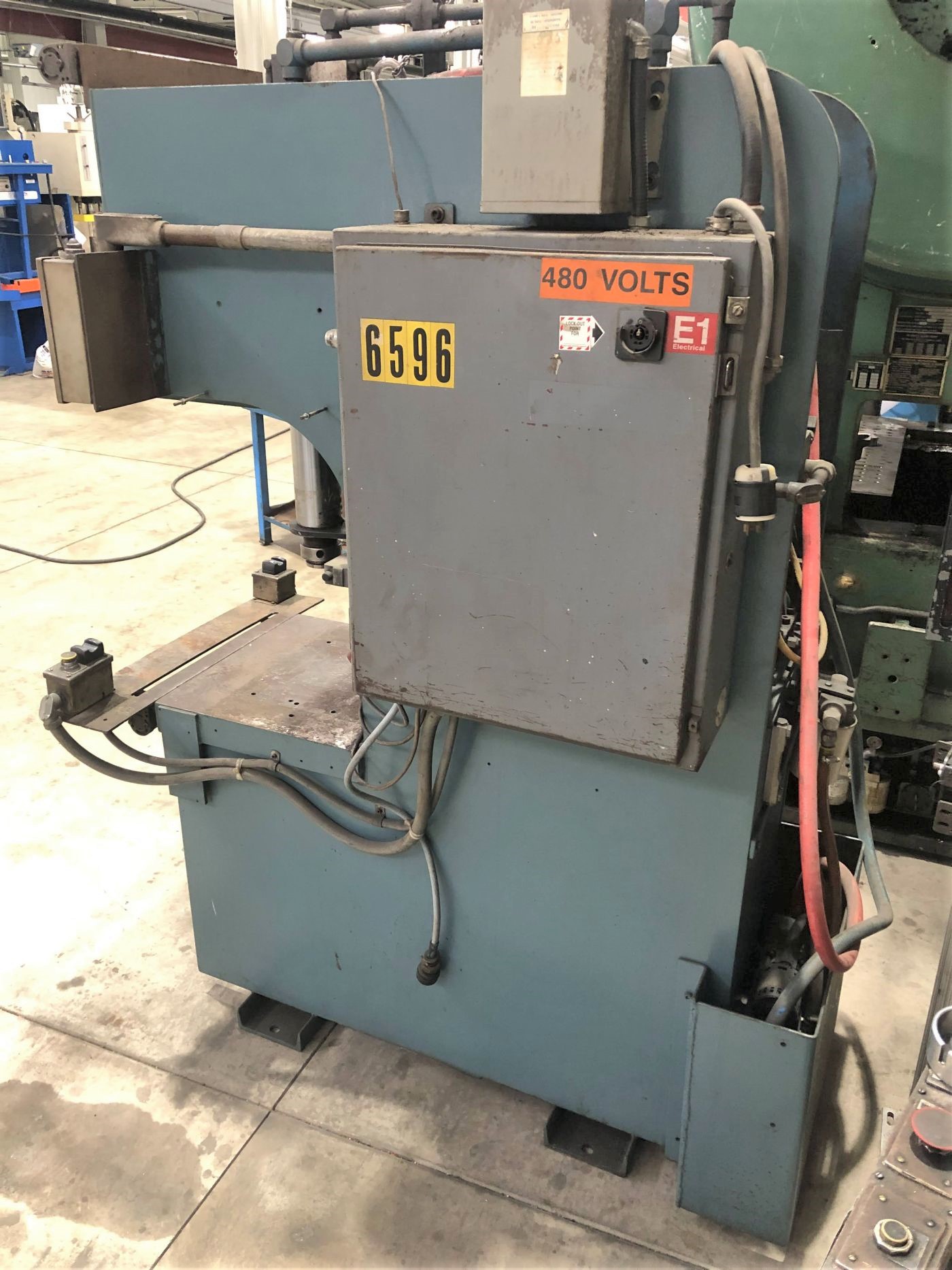 42 Ton Neff Press • Used Neff DF40-15M Press - Image 3