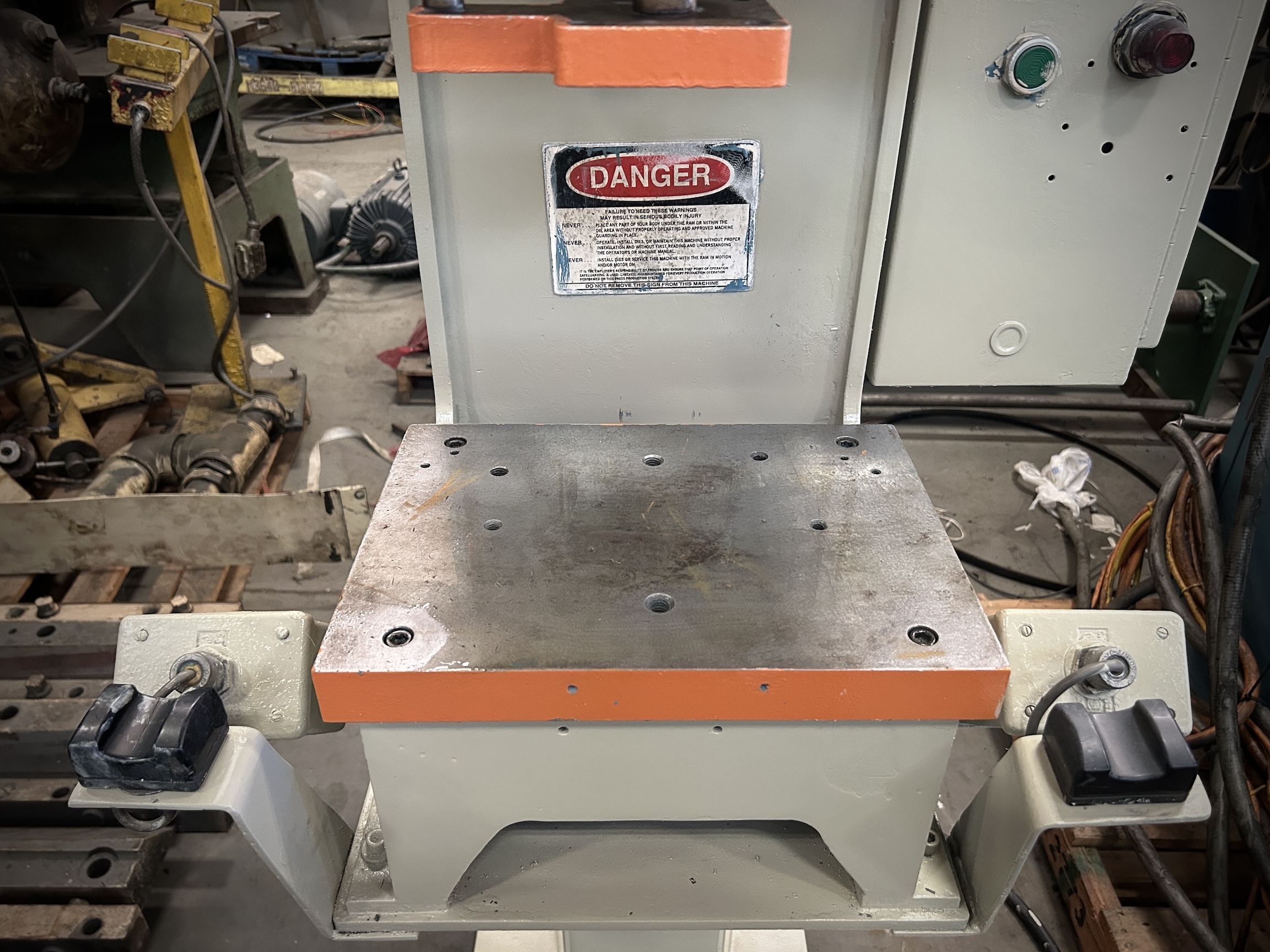 7 Ton Greenerd Press • Used Greenerd HPB-7 Press - Image 4