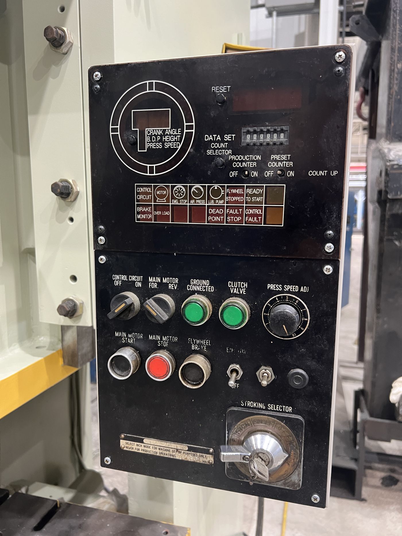 88 Ton Komatsu Press • Used Komatsu OBS 80-3 Press - Image 6