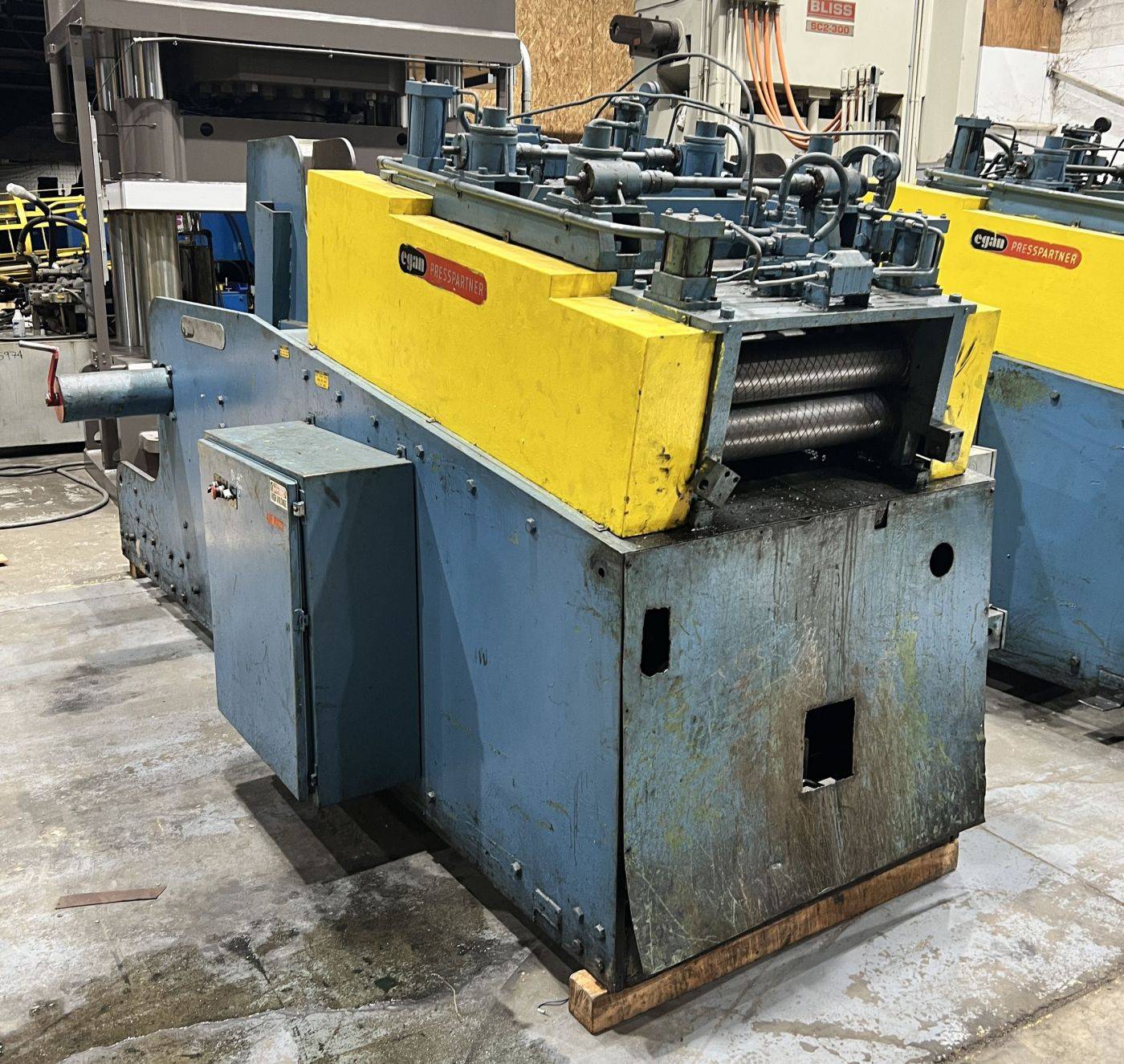 15,000 lbs. x 24" Wide x .187" Egan Cradle & Straightener - Image 3