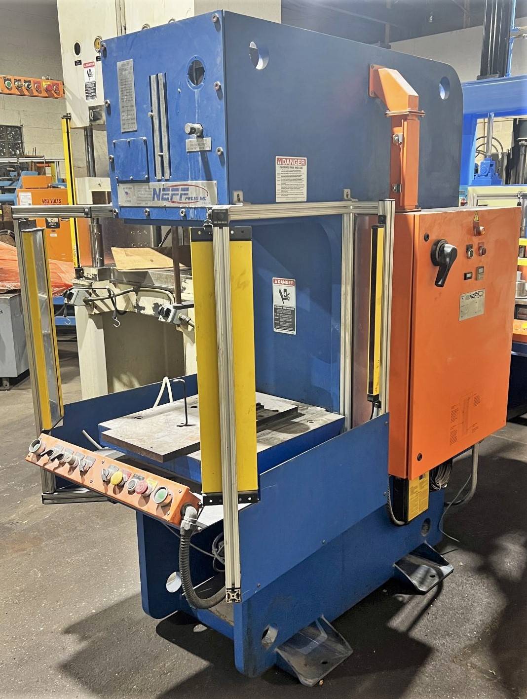 42 Ton Neff Press • Used Neff DF40-15M Press