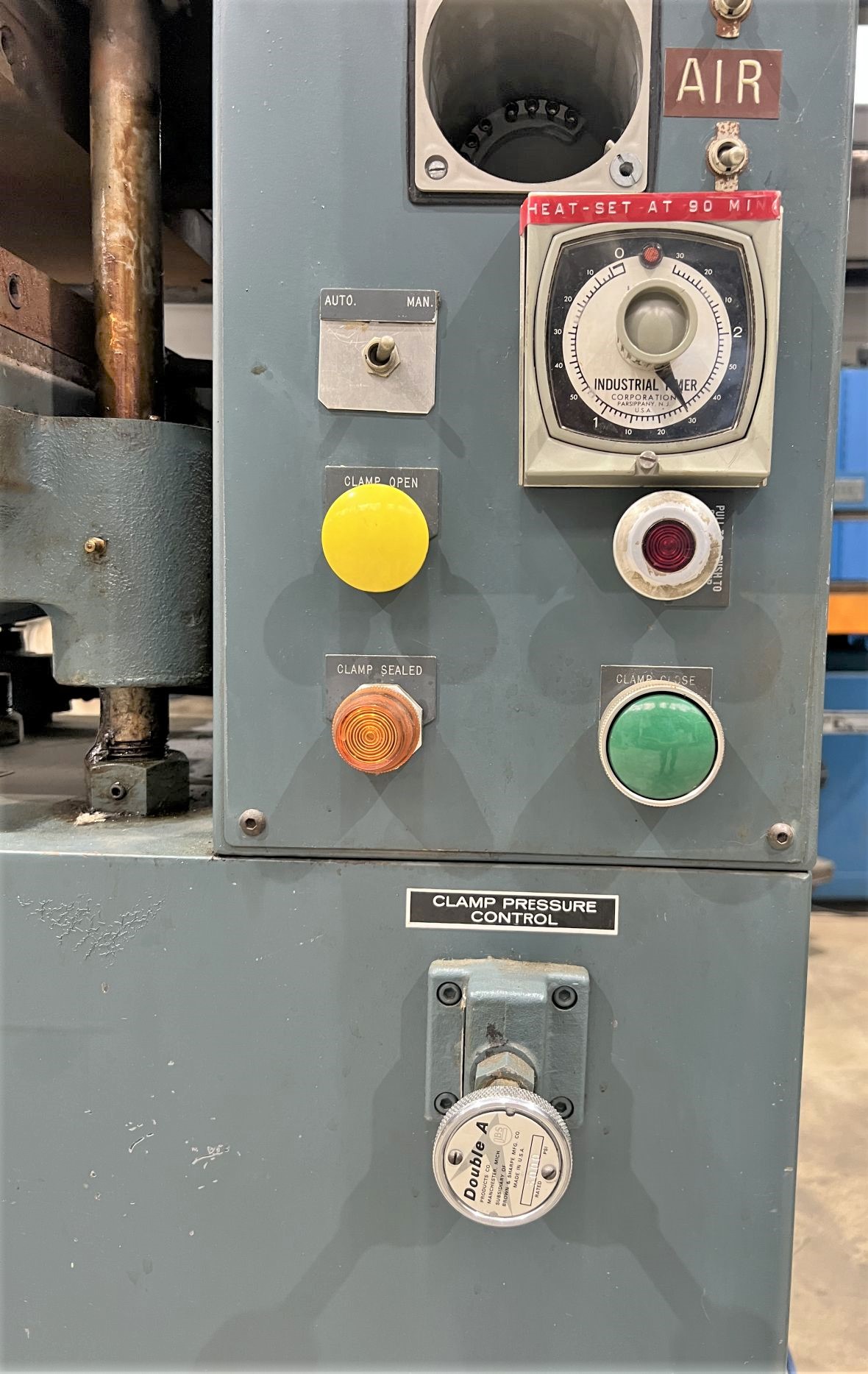 30 Ton Wabash Press • Used Wabash 30-15-4TMB Press - Image 8