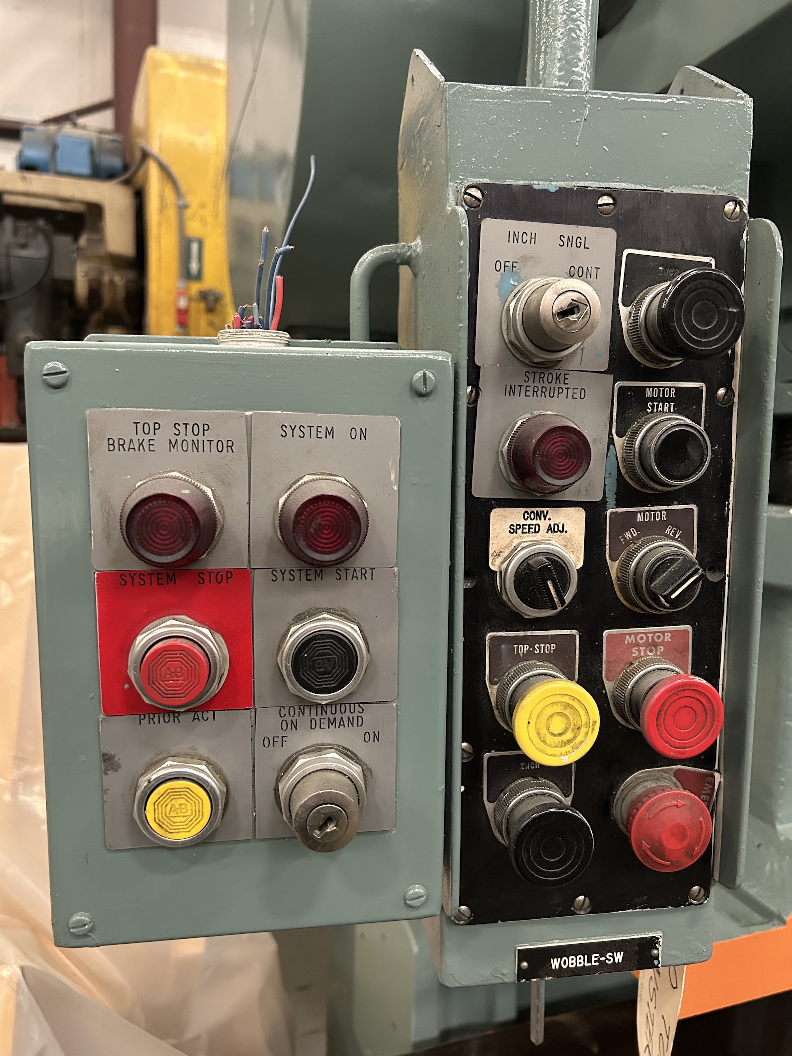 60 Ton Minster Press • Used Minster #70-4 Press - Image 8