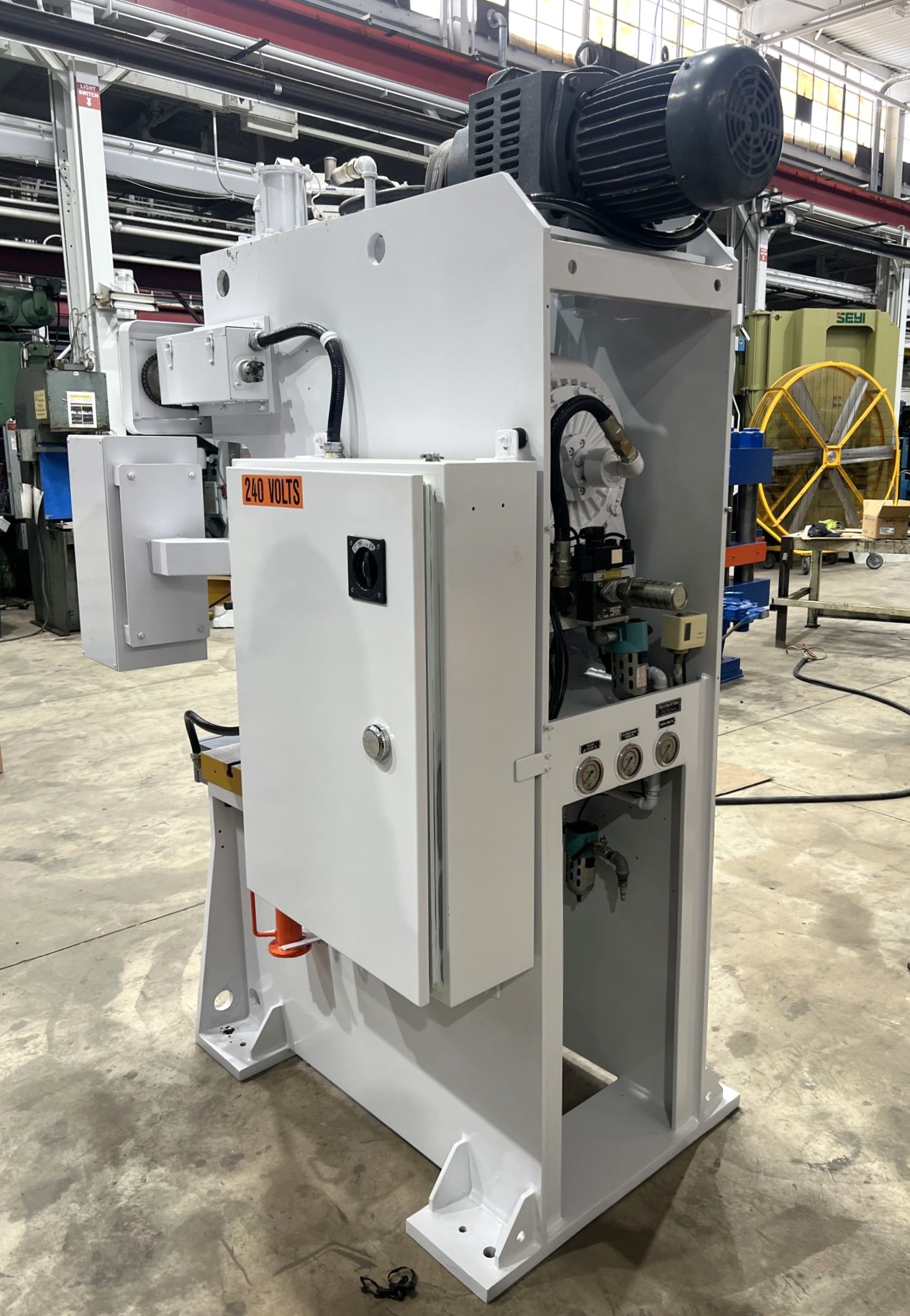 27 Ton Stamtec Press • Used Stamtec G1-25N Press - Image 4