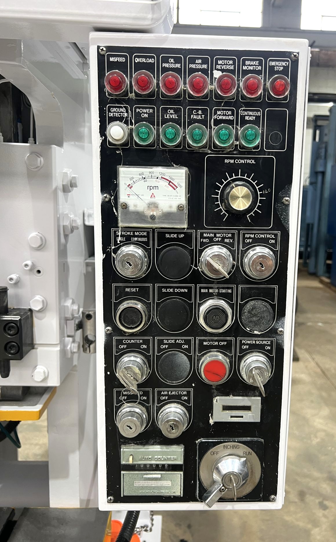 27 Ton Stamtec Press • Used Stamtec G1-25N Press - Image 6