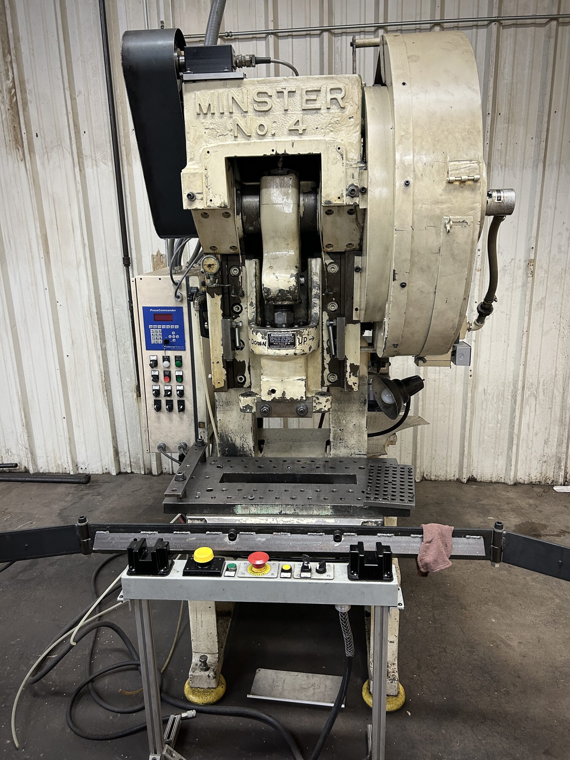 32 Ton Minster Press • Used Minster #4 Press - Image 2