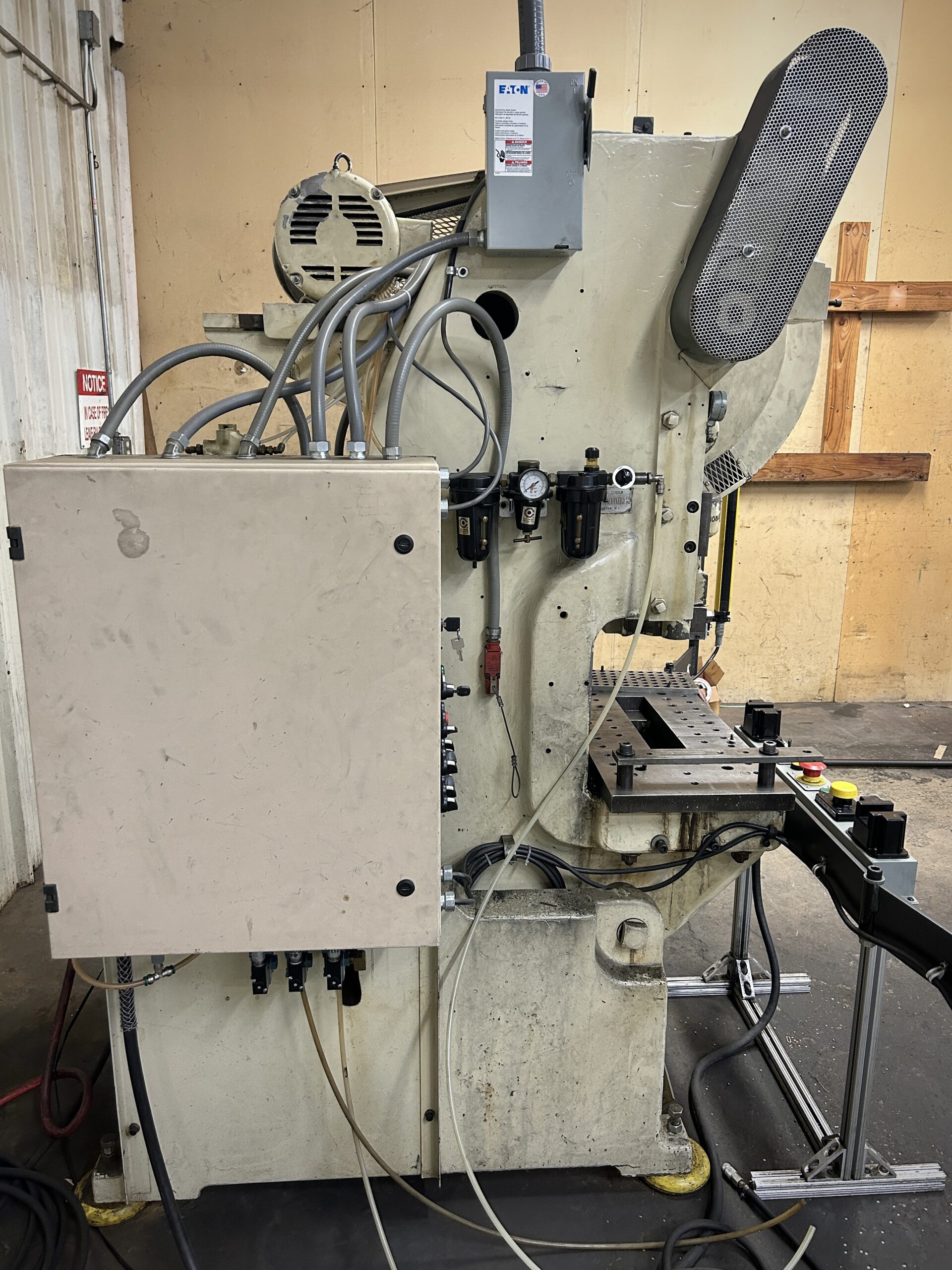 32 Ton Minster Press • Used Minster #4 Press - Image 5