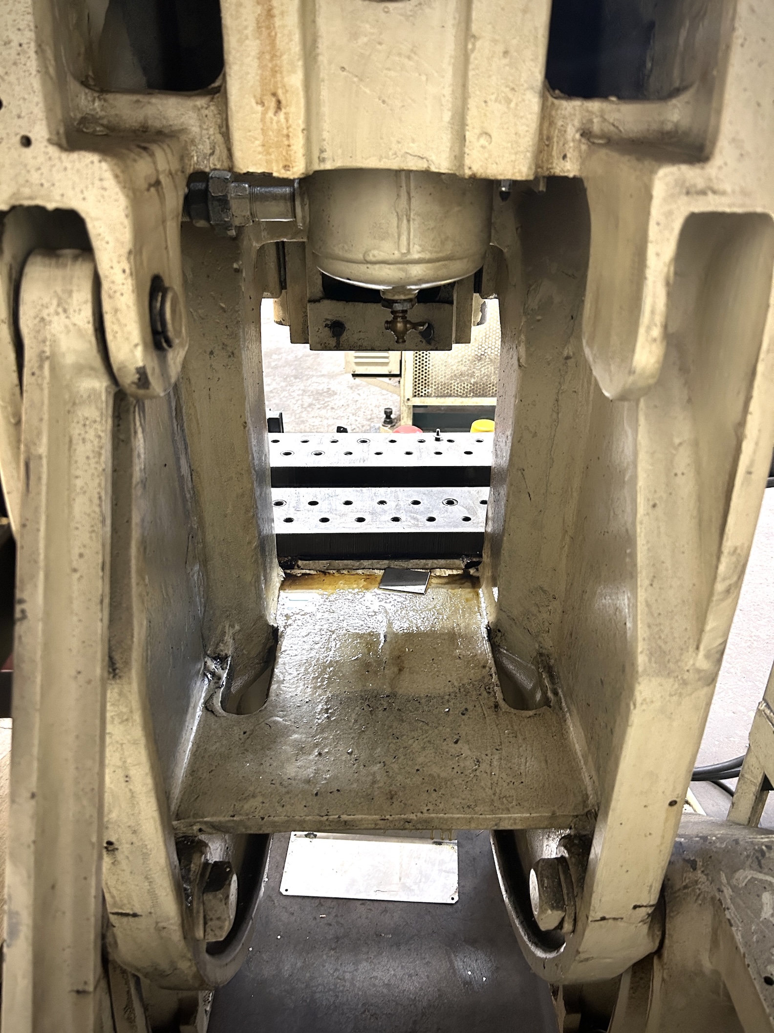 32 Ton Minster Press • Used Minster #4 Press - Image 7