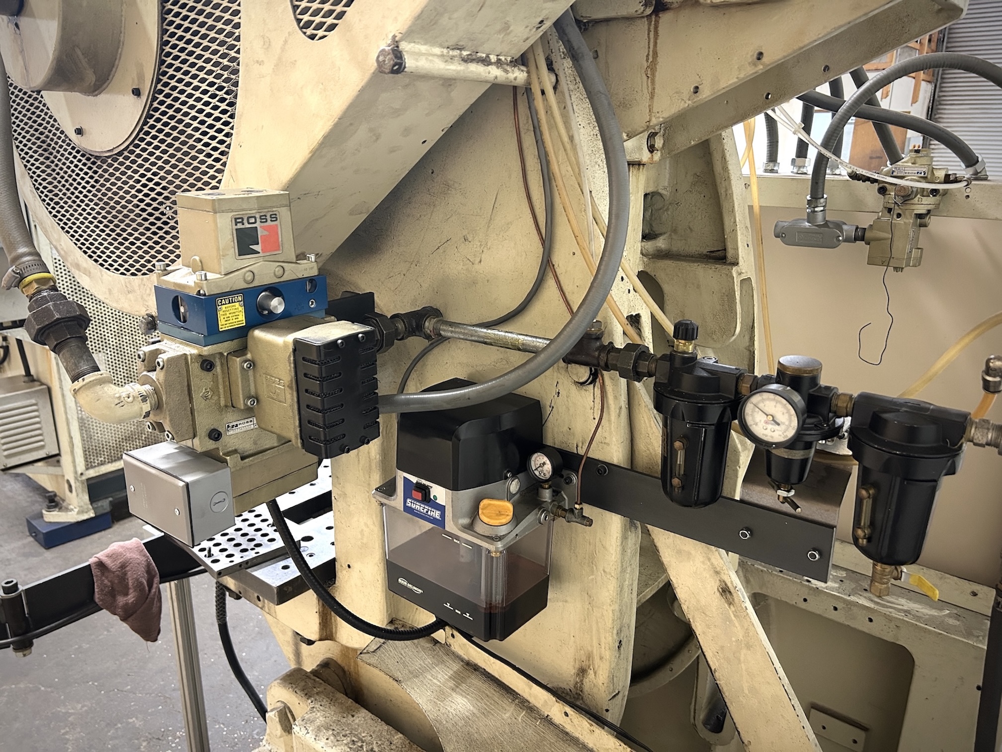 32 Ton Minster Press • Used Minster #4 Press - Image 8