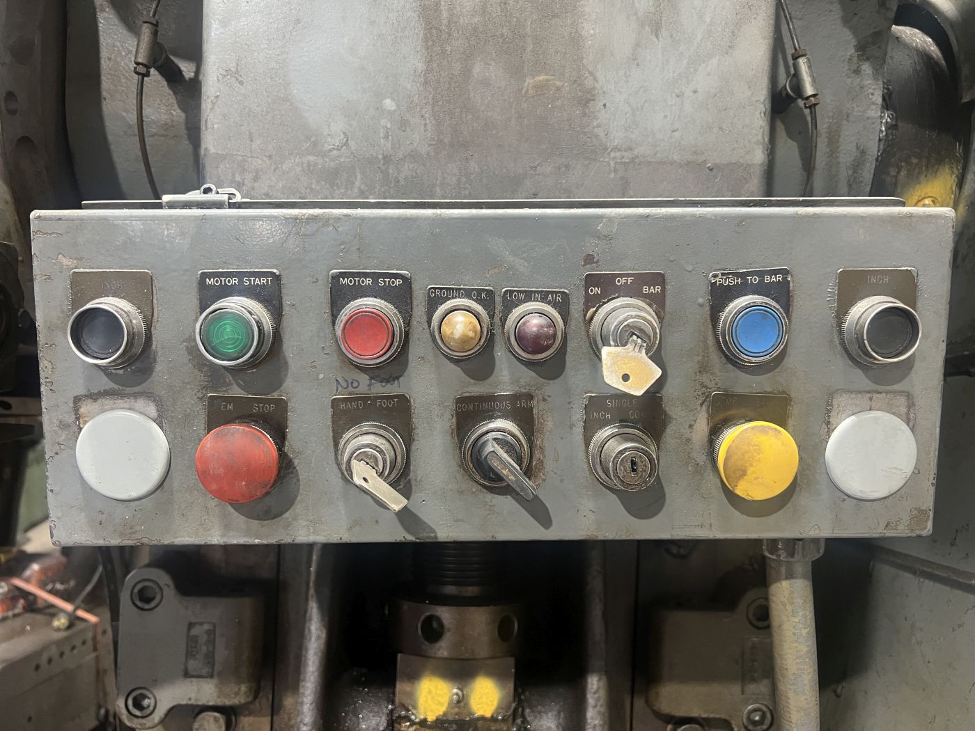 60 Ton Perkins Press • Used Perkins 650-B Press - Image 9