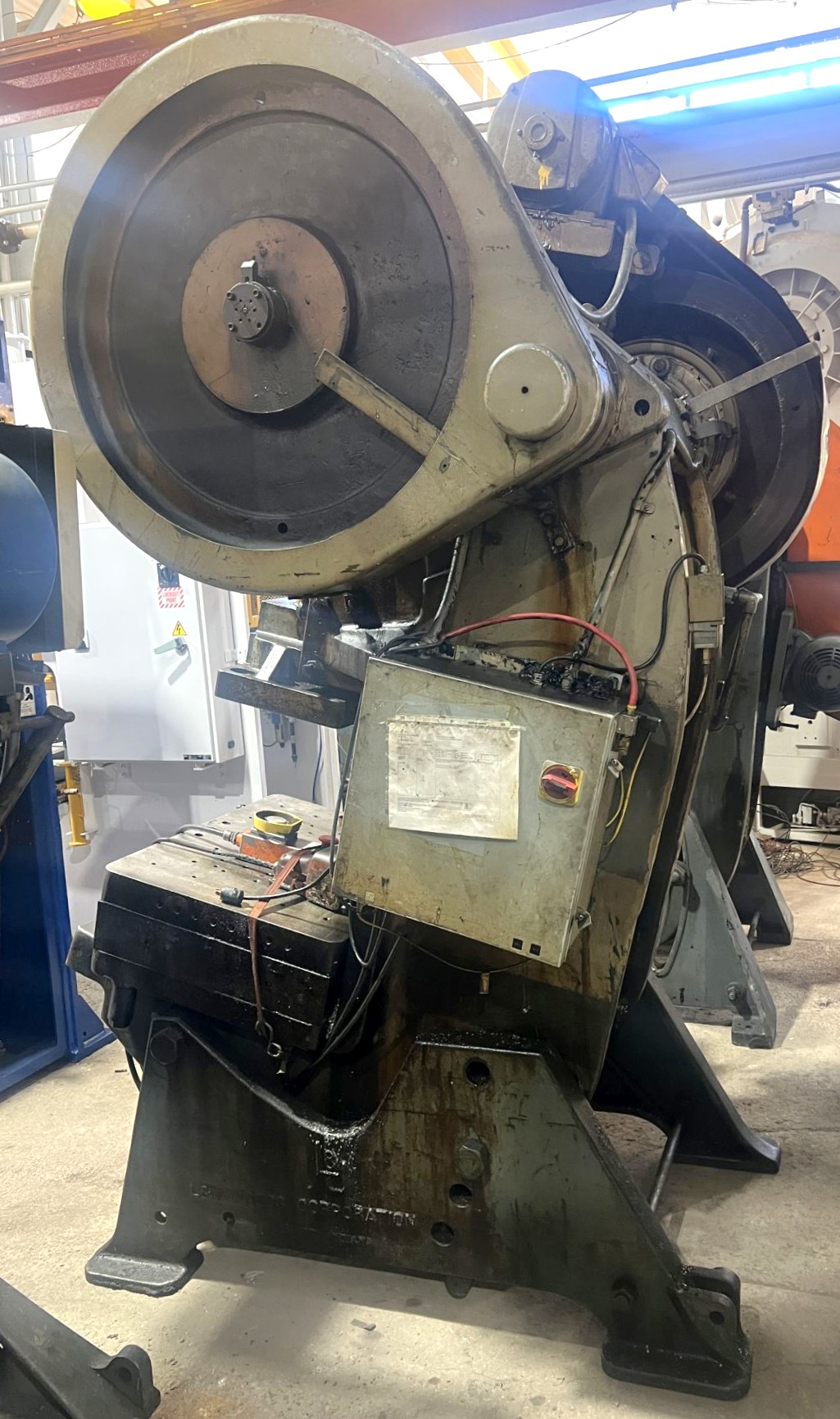 80 Ton L and J Press • Used L and J 80 Press - Image 4