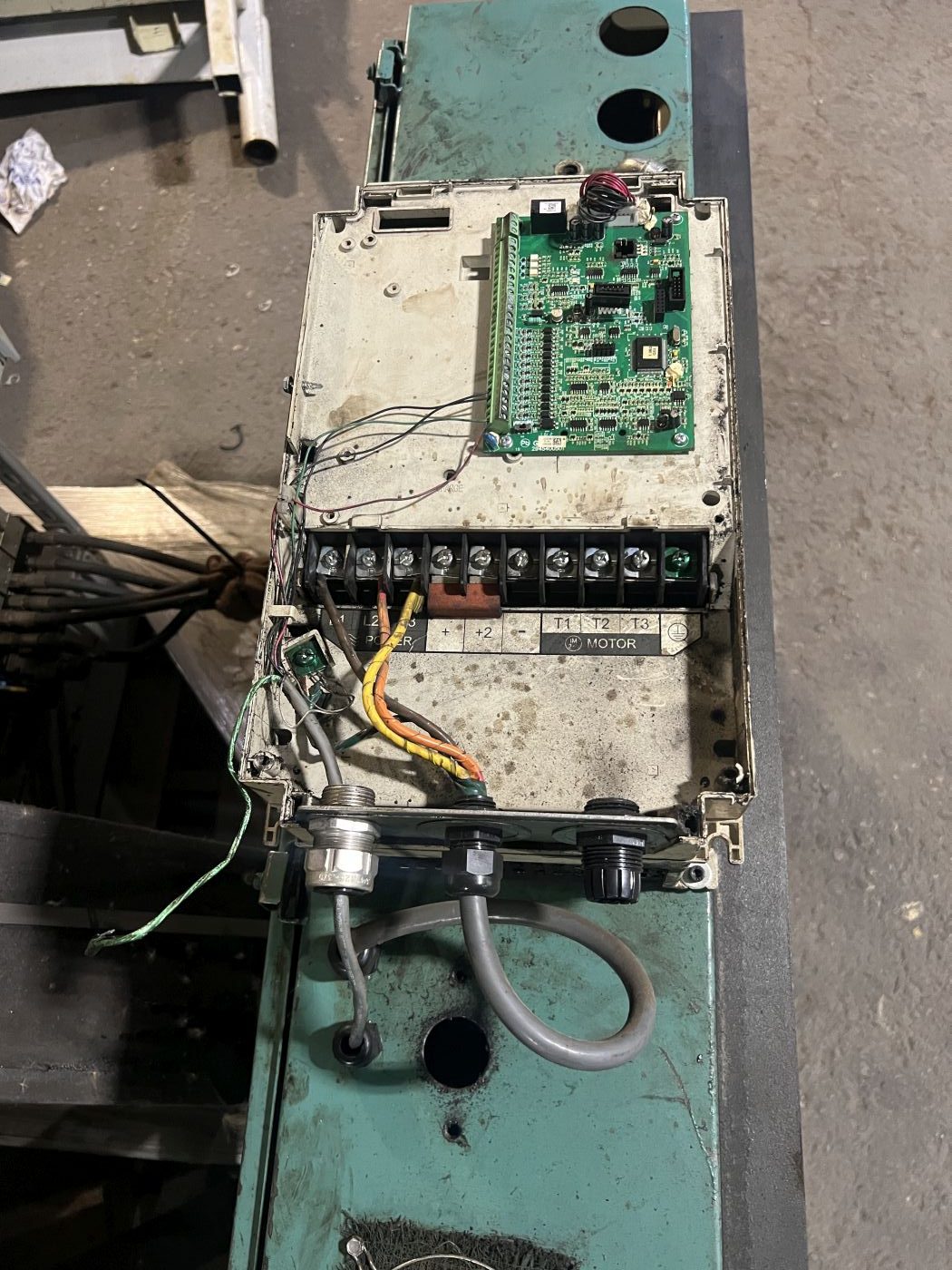 25,000 lbs. x 36" Wide x .105" Perfecto Servo Feedline with Shear Cut-Off - Image 40