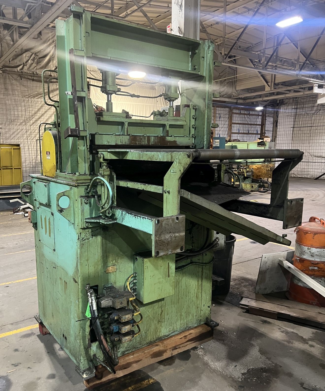 25,000 lbs. x 36" Wide x .105" Perfecto Servo Feedline with Shear Cut-Off - Image 42