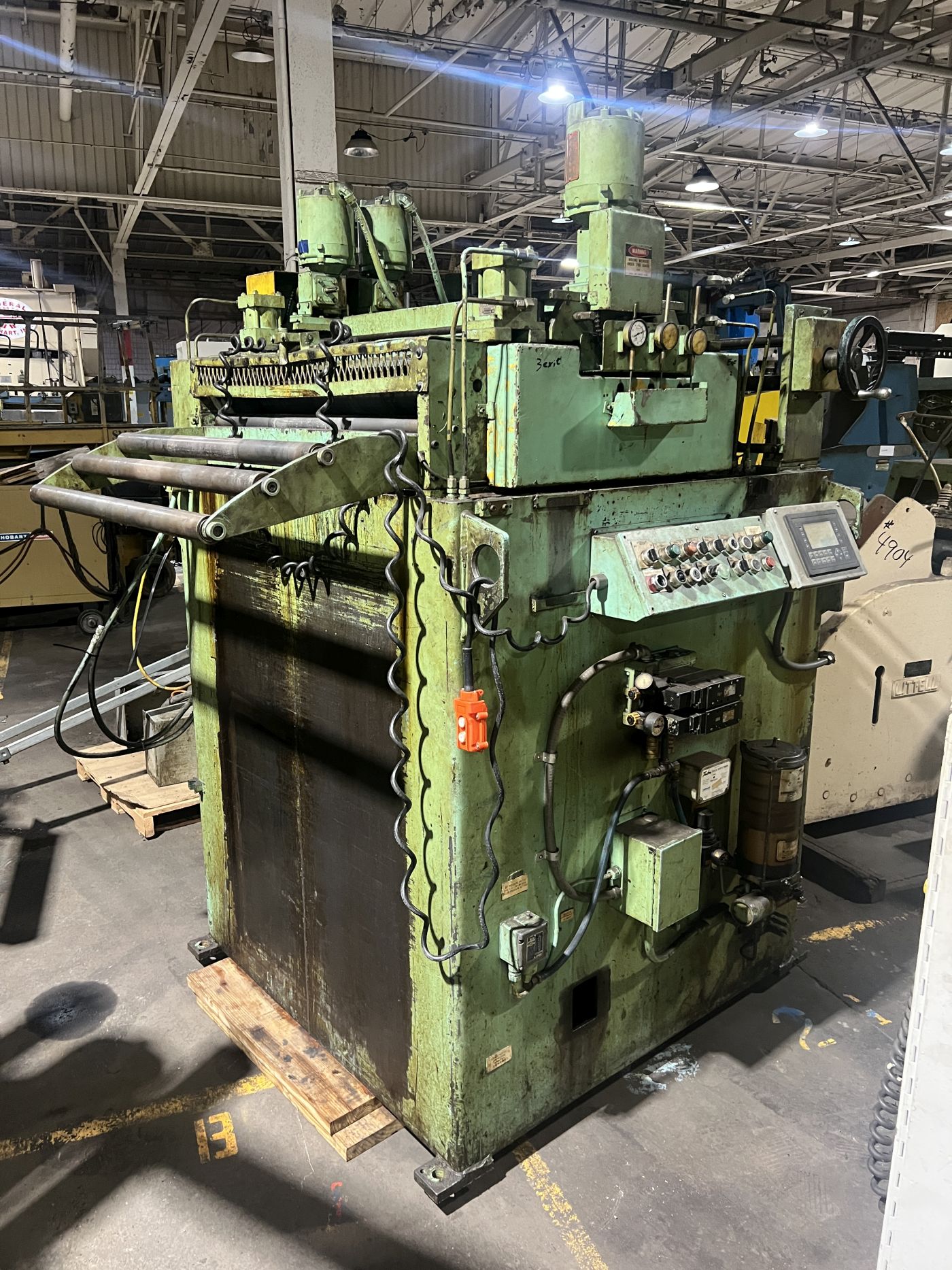 25,000 lbs. x 36" Wide x .105" Perfecto Servo Feedline with Shear Cut-Off - Image 52
