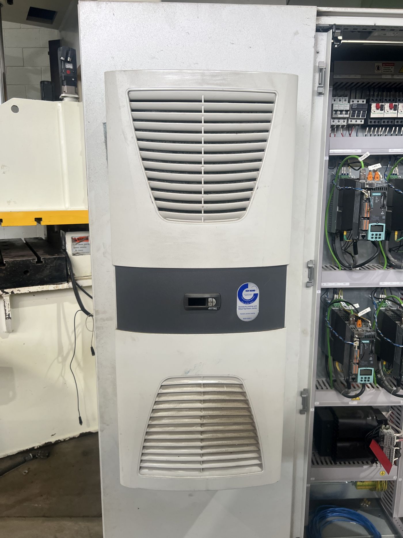 250 Ton Simpac Press • Used Simpac PDH-250 Press - Image 35