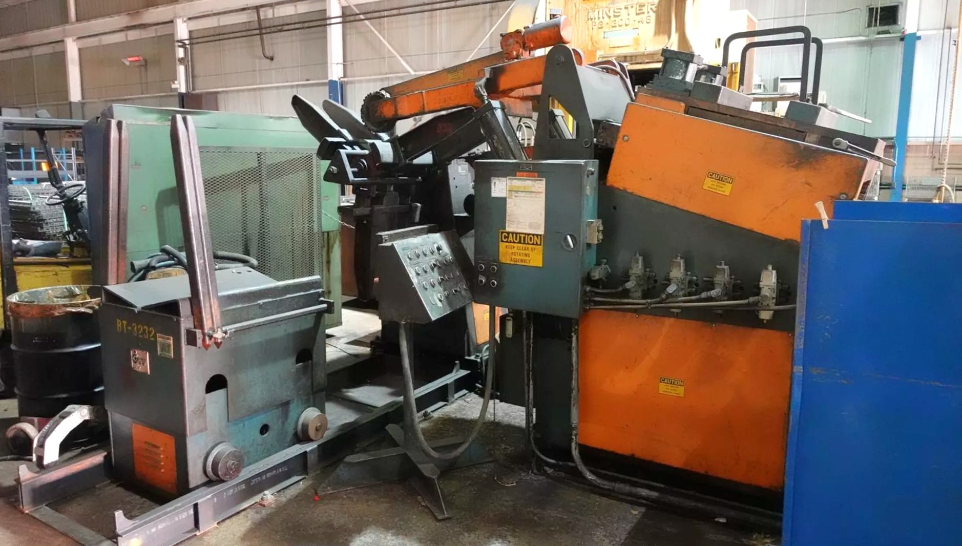 10,000 lbs. x 24" Wide CWP Reel & Straightener with Coil Car