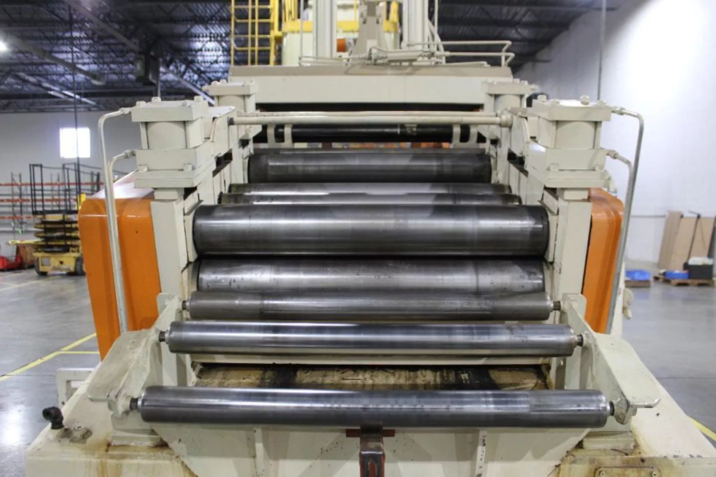 12,000 lbs. x 30" Wide x .250" Perfecto Reel & Straightener - Image 8