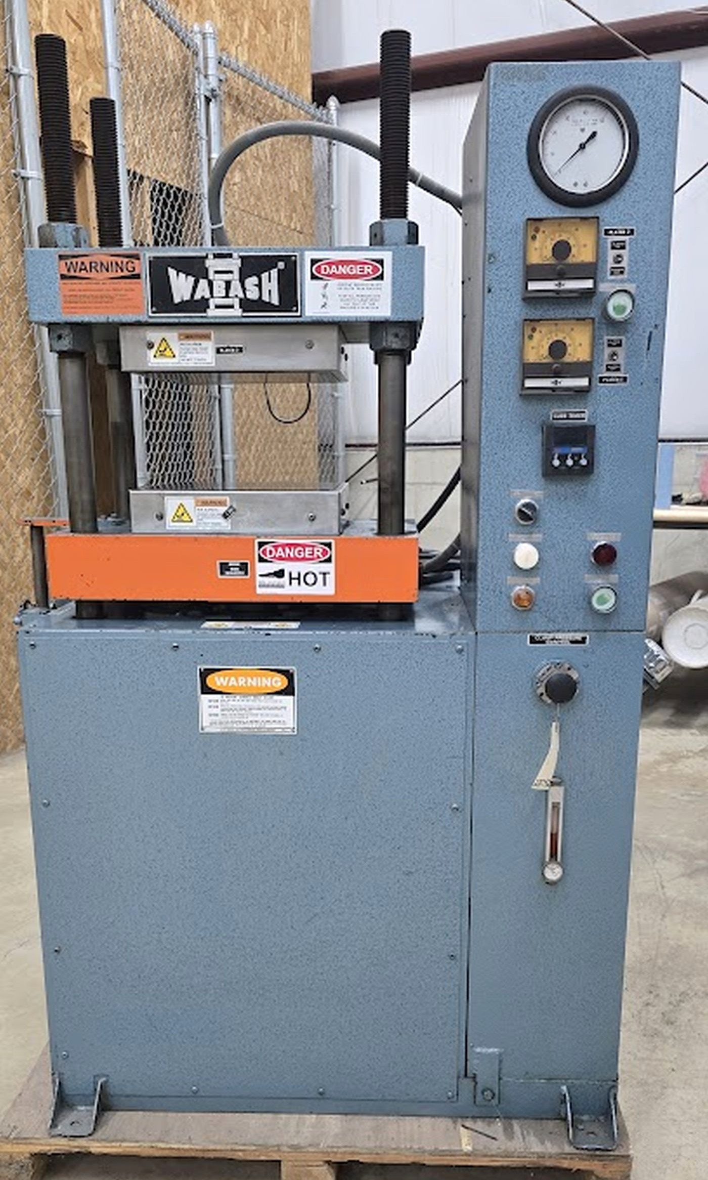 50 Ton Wabash Press • Used Wabash 50-1212-2TMAC Press