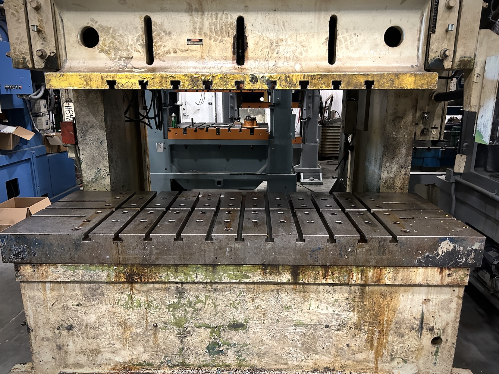 220 Ton Komatsu Press • Used Komatsu OBW200-2 Press - Image 5