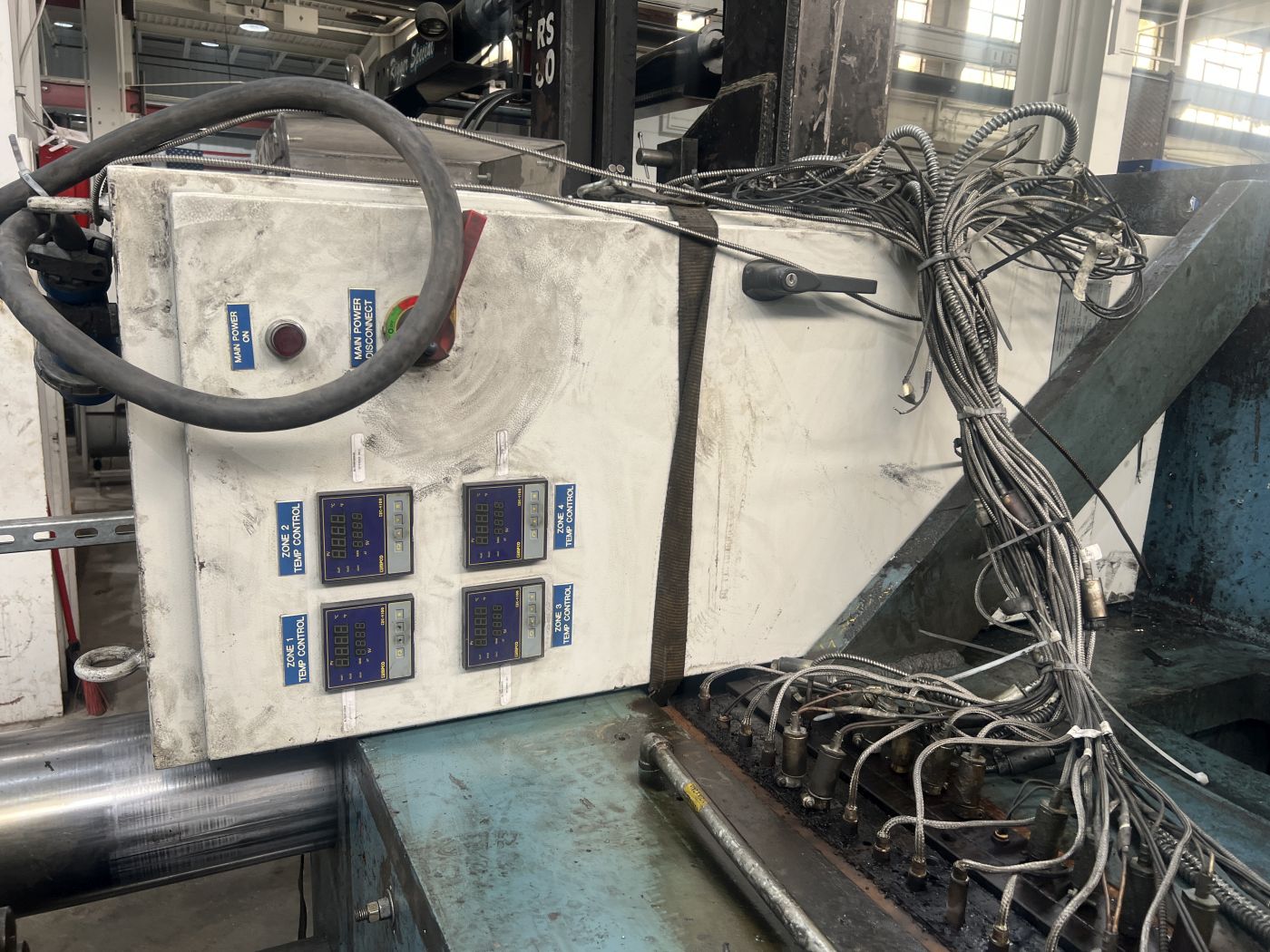 1,200 Ton PHI Press • Used PHI S1200R3030D-2KHO-X-X 2 67-B Press - Image 9