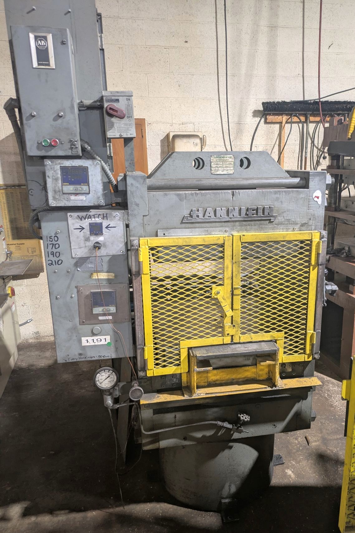 300 Ton Hannifin Press • Used Hannifin 20 INCH Press - Image 2