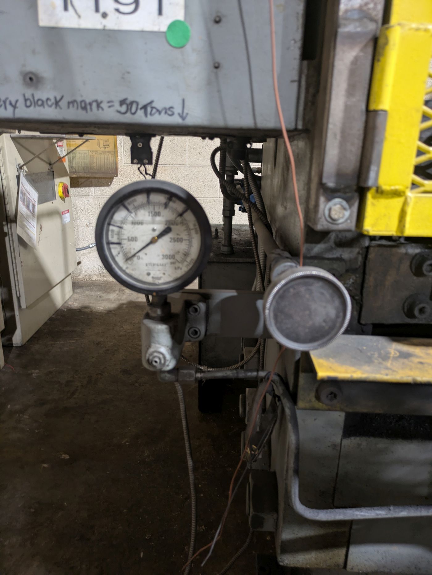 300 Ton Hannifin Press • Used Hannifin 20 INCH Press - Image 18