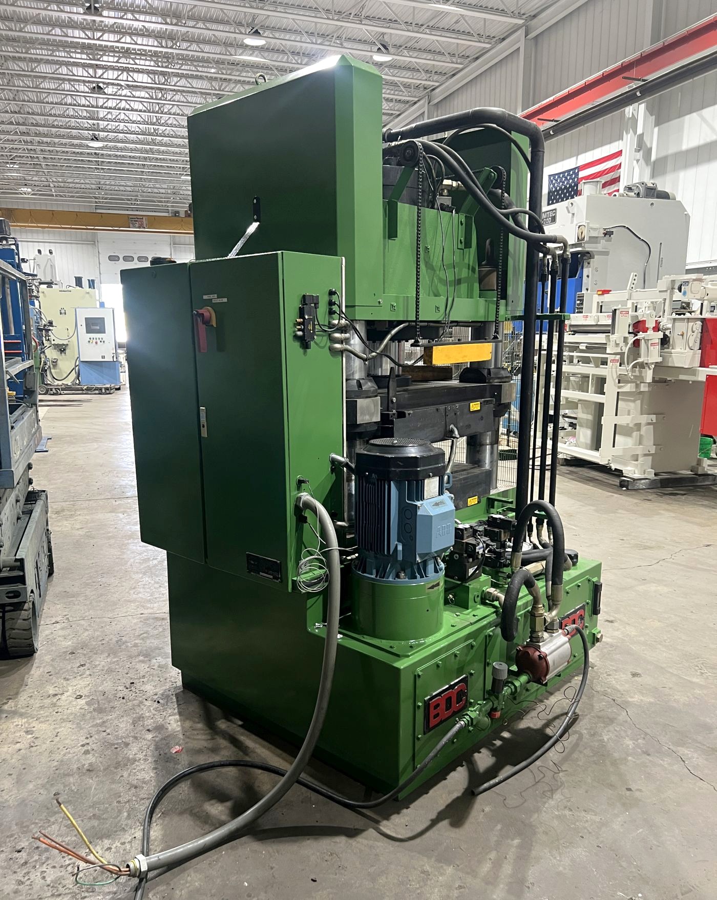 300 Ton BDC Press • Used BDC Single Ram Molding Press - Image 4
