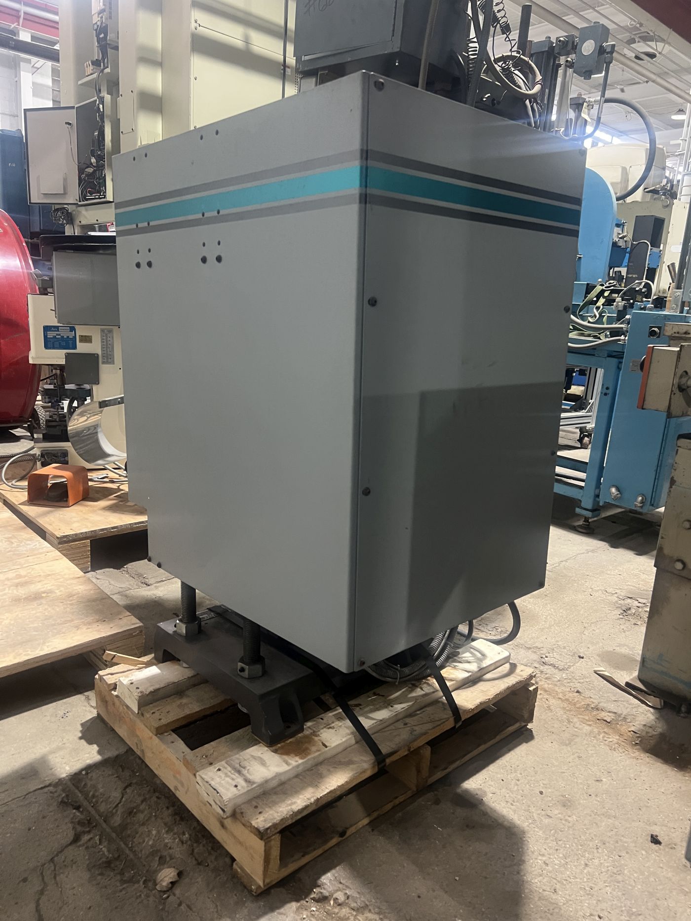 12 Ton Carver Press • Used Carver 4122 Press - Image 4