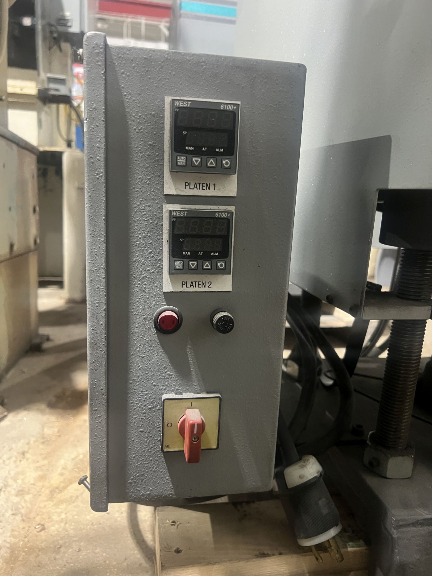 12 Ton Carver Press • Used Carver 4122 Press - Image 5