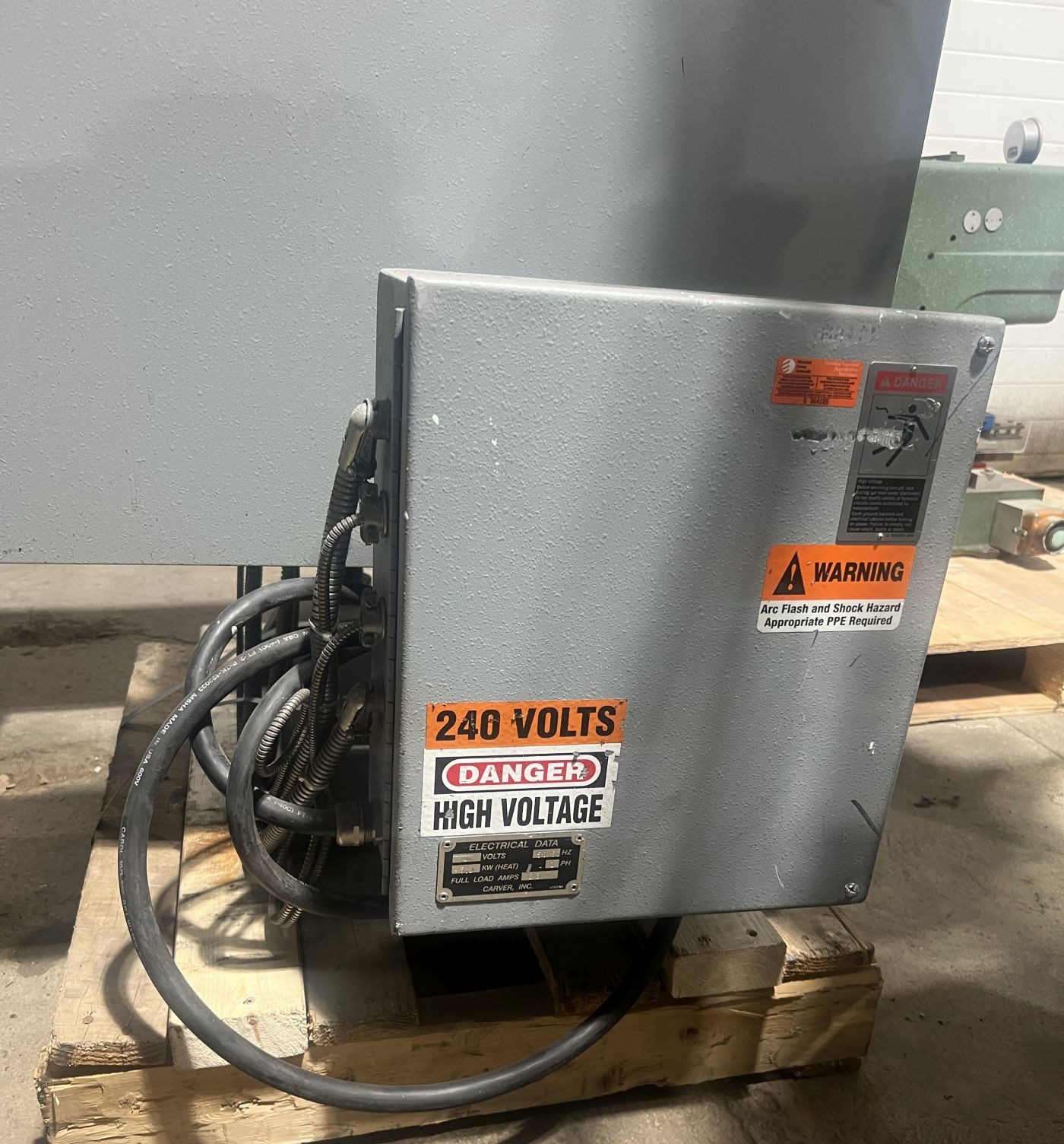 12 Ton Carver Press • Used Carver 4122 Press - Image 6